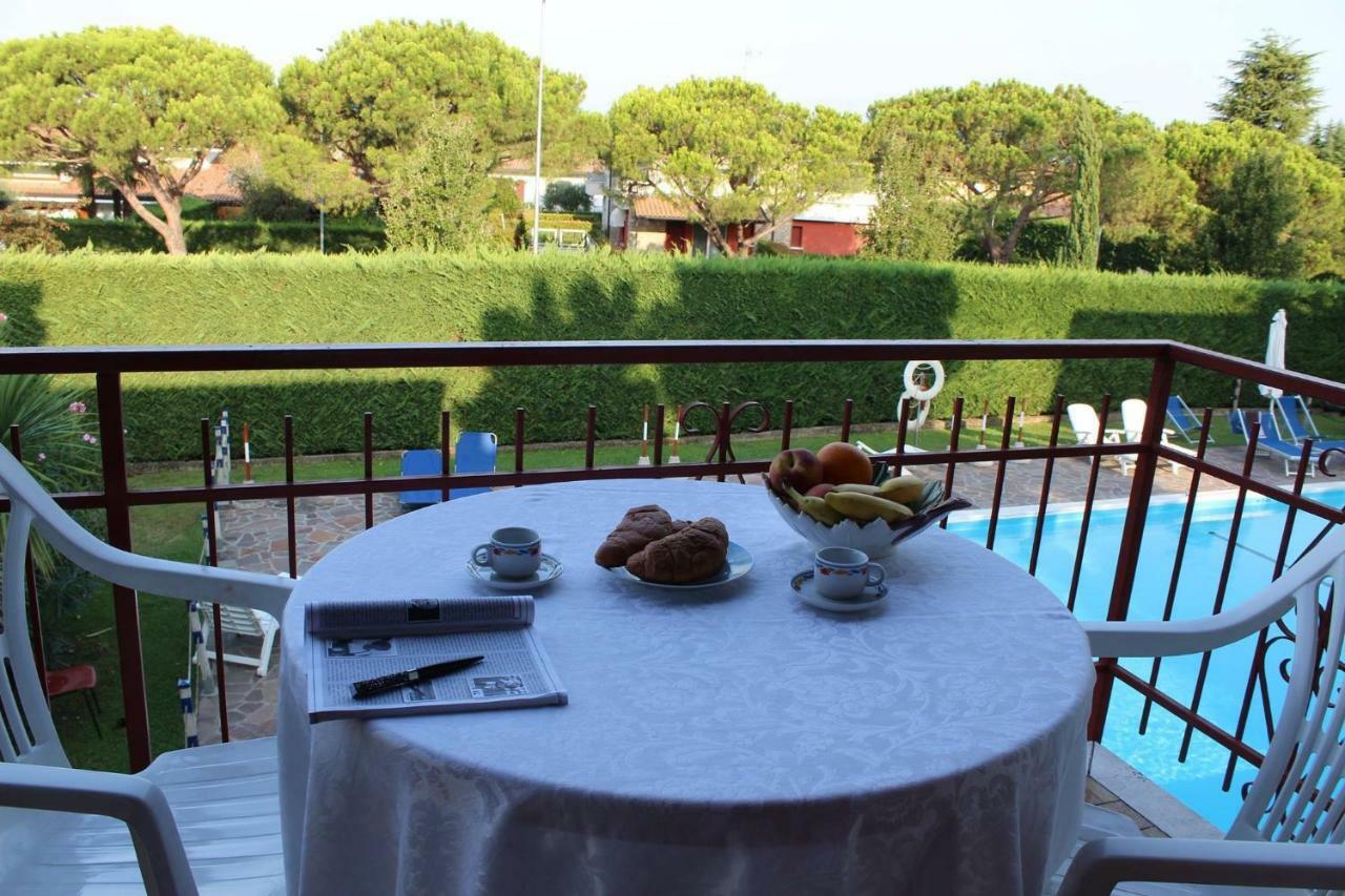 Residence Degli Ulivi Sirmione Luaran gambar